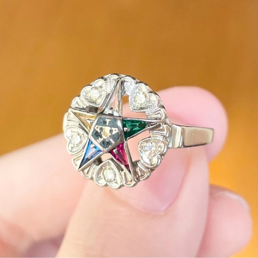 Vintage 10K White Gold Diamond Order of the Eastern Star Masonic Ring (Size 7.5) - Picture 7 of 10